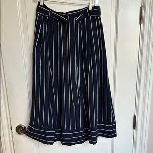 Banana Republic Navy Striped Women's Skirt size 8